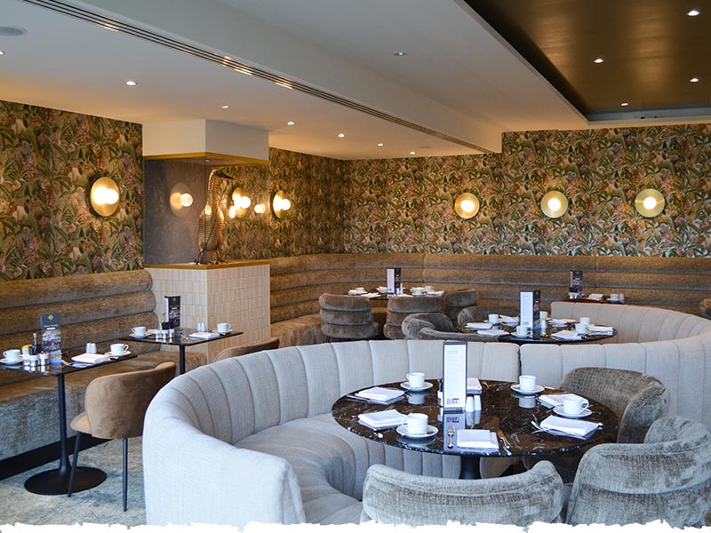 Titelbild-23-02-2025-Palast-Fine-Dining-Fruehstueck The Food Court Breakfast Restaurant im Hotel Palace