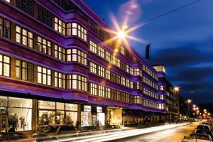 Das Ellington-Hotel in Berlin. Die Verwendung der Fotos ist honorarpflichtig (zzgl.7%U.St.). Keine Gewähr bei der Verletzung von Rechten dritter. Bankverbindung: ING-DiBa Kto. 0132919517 Blz. 50010517 IBAN_DE20 5001 0517 0132 9195 17 BIC_INGDDEFF Finanzamt Berlin Mitte/Tiergarten Stnr. 34/203/54675 Ust.Idnr. DE 158080964